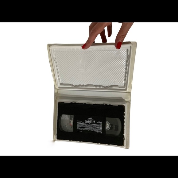 The Little Mermaid Disney's Masterpiece Fully Restored Special Edition VHS Tape - Picture 6 of 7